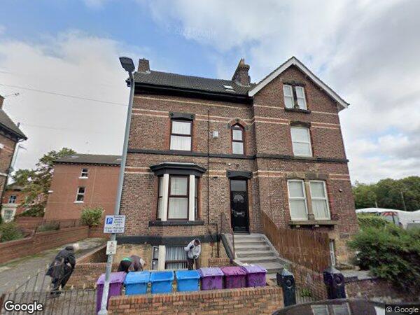 Flat Radnor Place in Liverpool