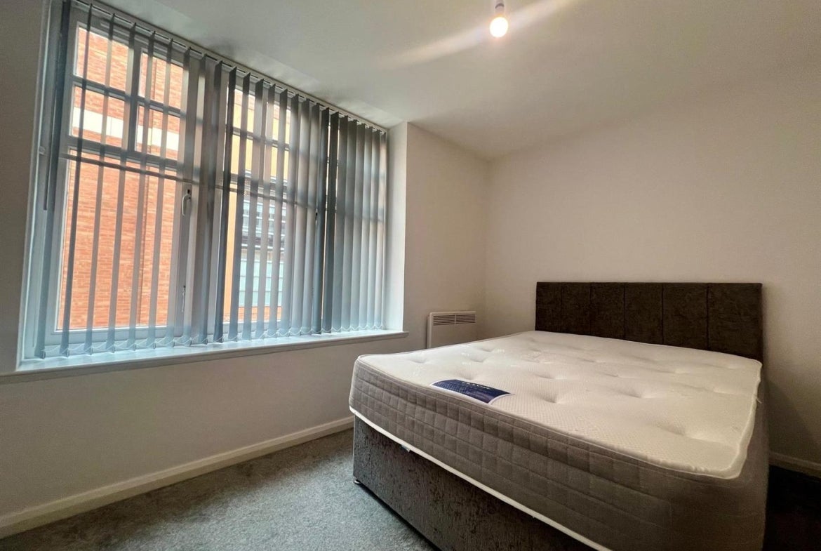 Flat Low Friar Street in Newcastle upon Tyne