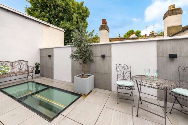 House Pembridge Mews in Greater London