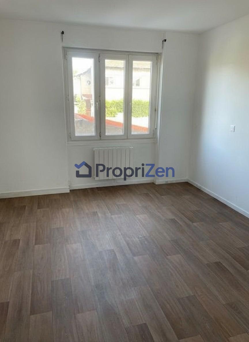 Appartement Rue des Barbières à Ternay