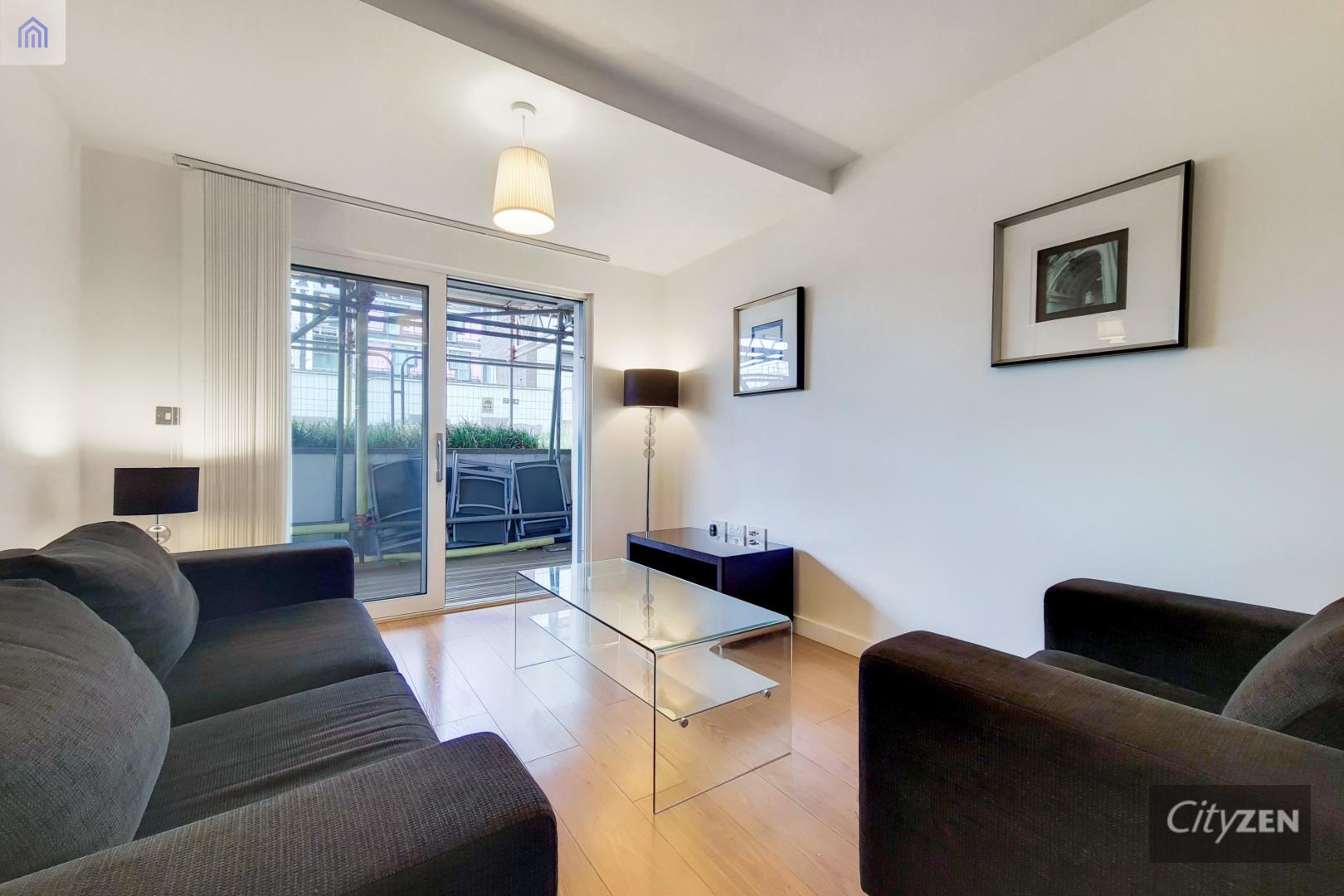 Flat Bessemer Place in Greater London