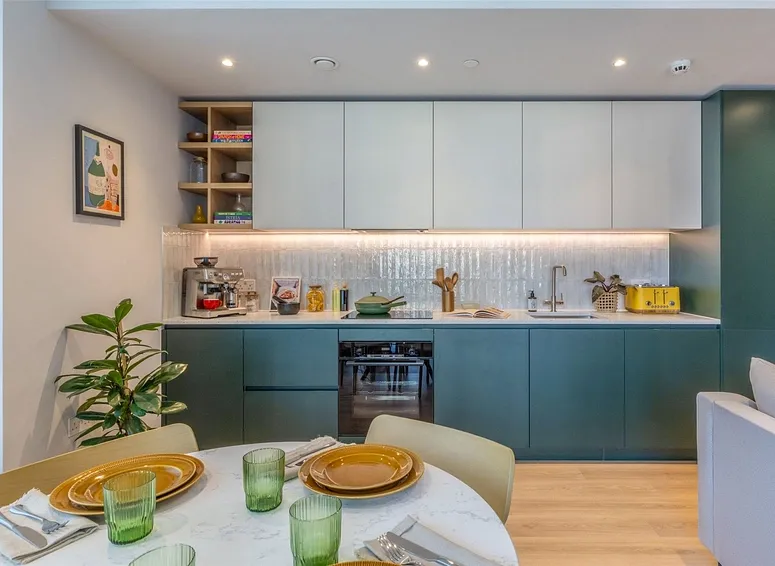 Flat Choral Street in Greater London