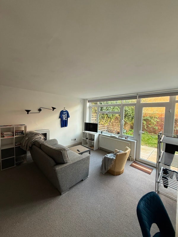 Room Chatham Road in Greater London