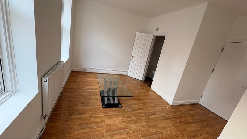 Room Osborn Street in Greater London