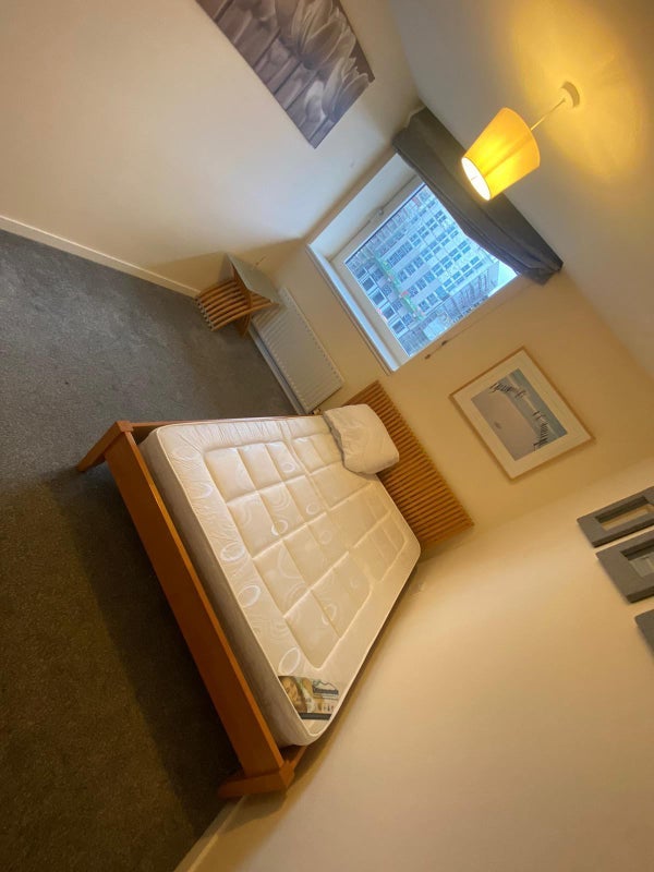 Room Bell Street in Glasgow