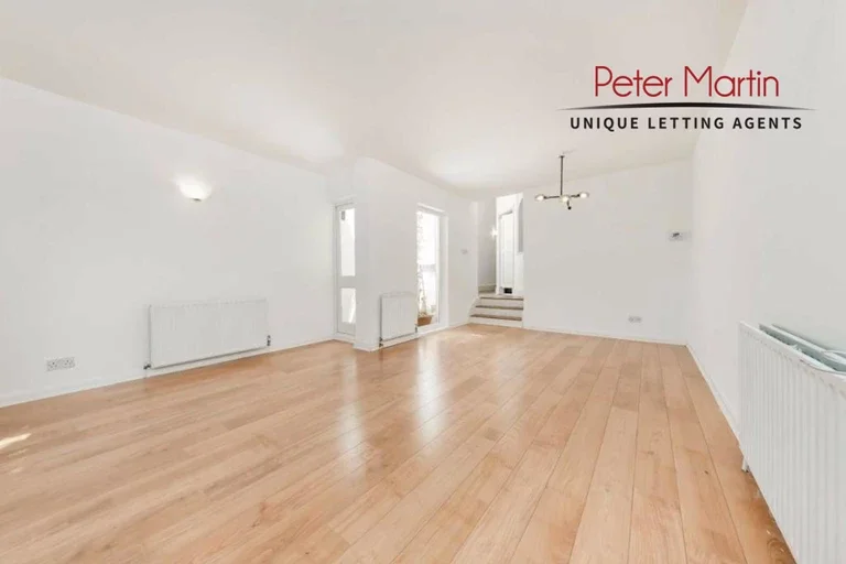 Flat Portsdown Mews in Greater London
