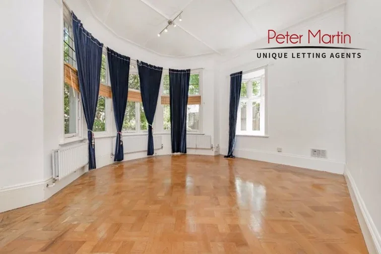 Flat Portsdown Mews in Greater London