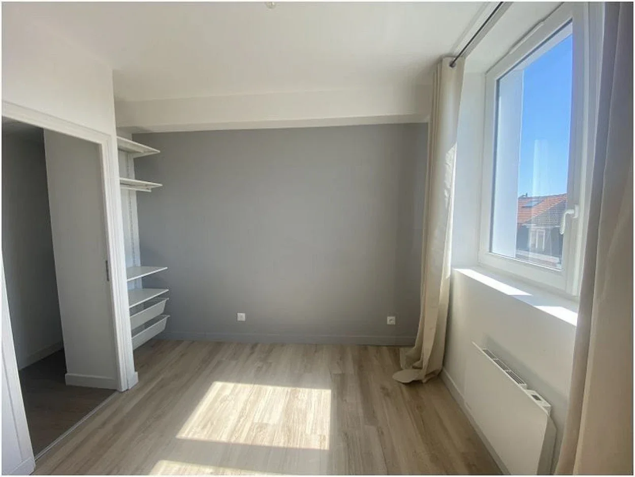 Flat Rue Garibaldi / Rue Ferrer in Lille