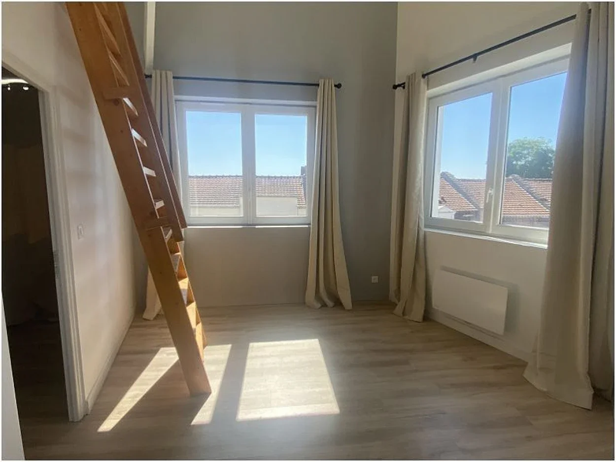 Flat Rue Garibaldi / Rue Ferrer in Lille