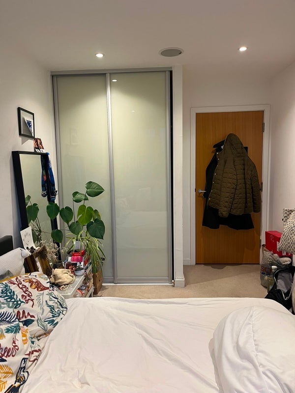Room Seven Sea Gardens in Greater London