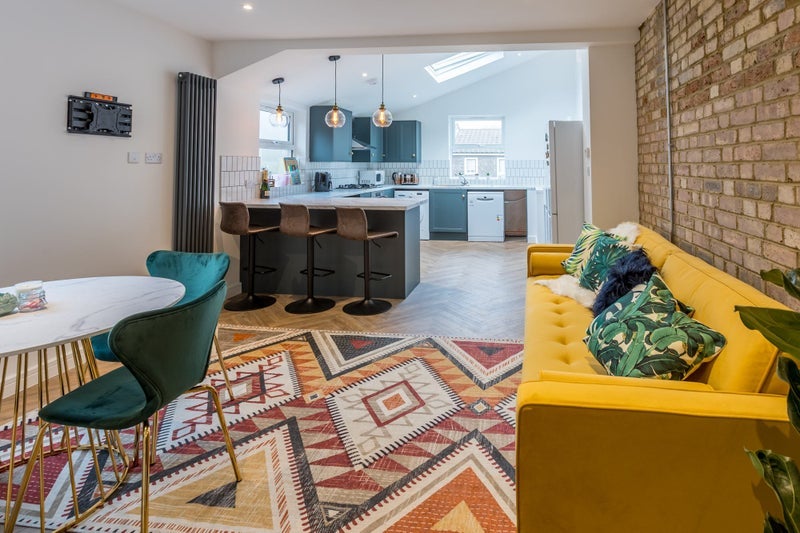 Room Fernthorpe Road in Greater London