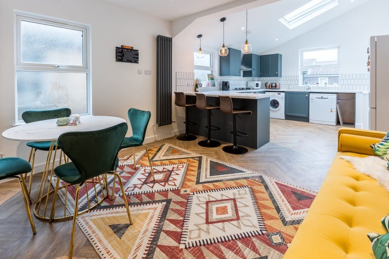 Room Fernthorpe Road in Greater London