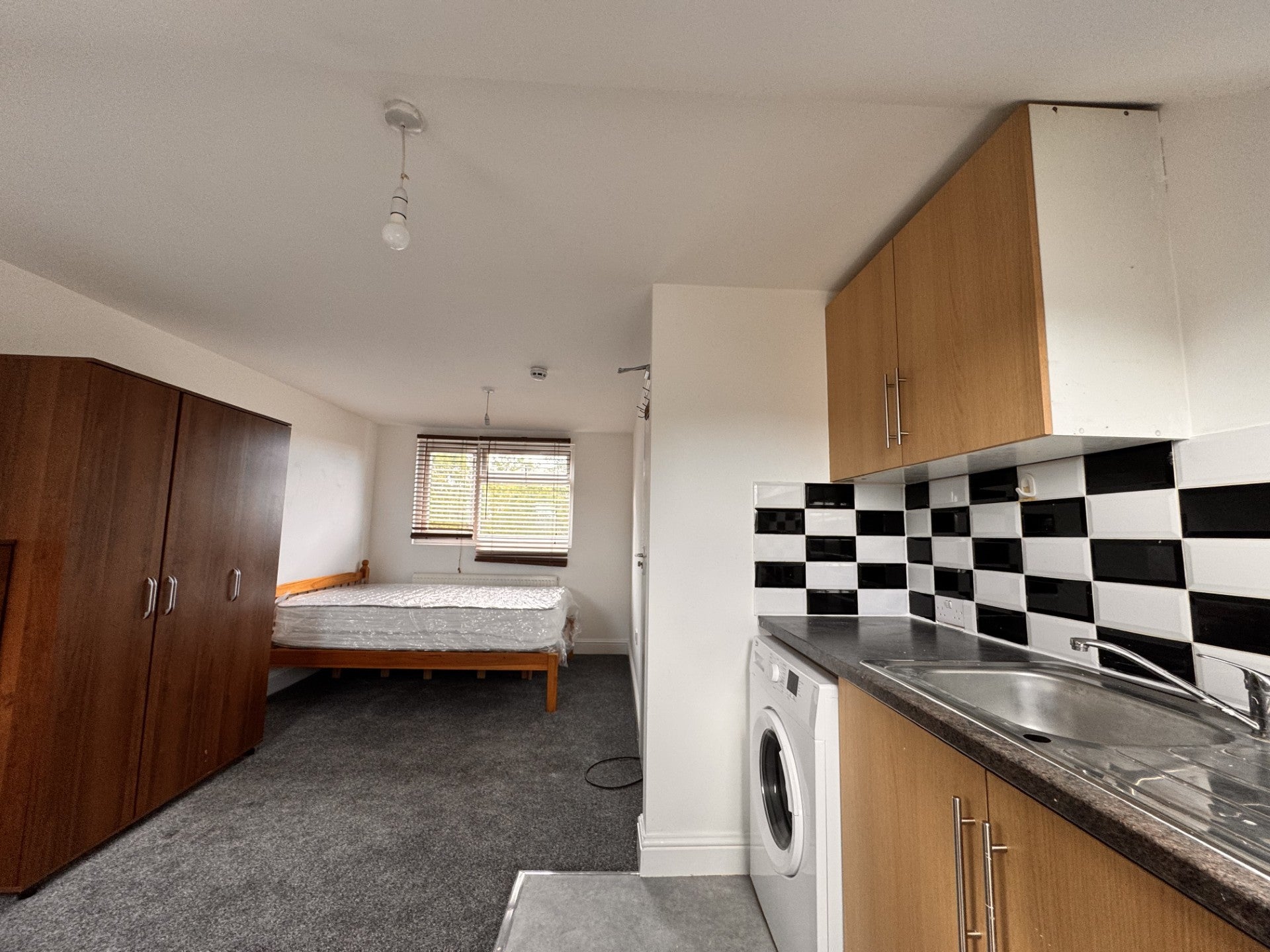 Flat King's Avenue in London