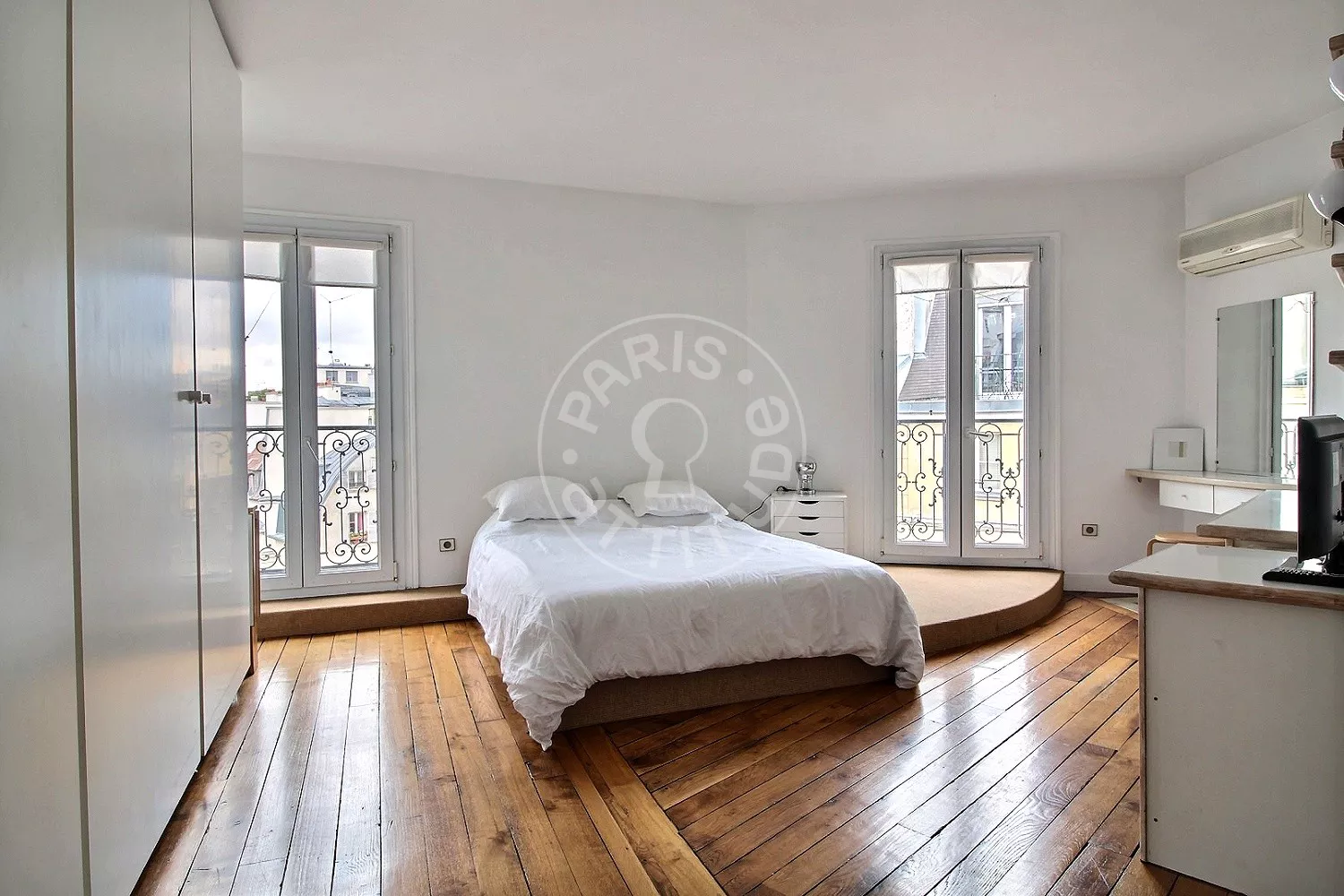 Appartement Rue des Trois Portes à Paris