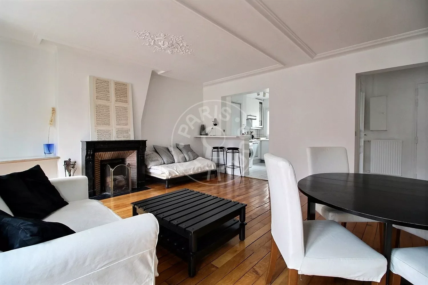 Appartement Rue des Trois Portes à Paris