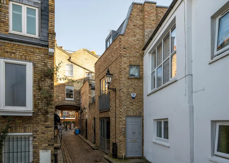 House Vernon Yard in Greater London