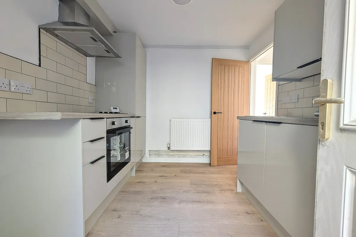 Flat Clydach Road in Clydach Vale