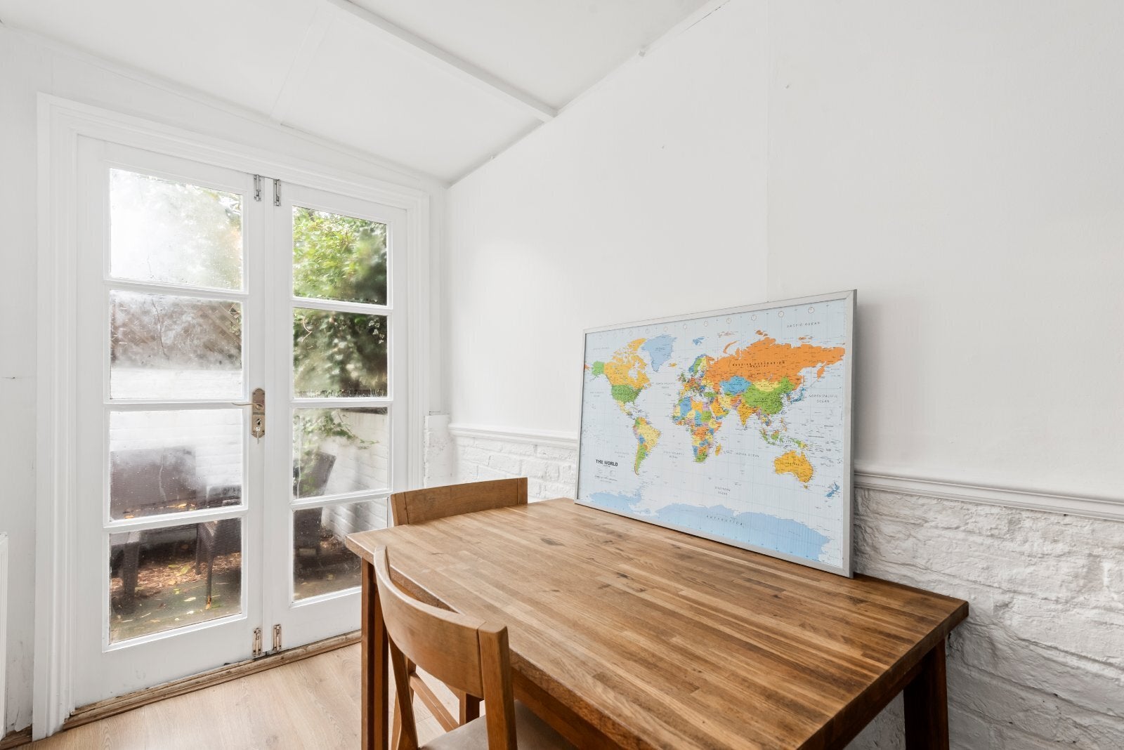 Flat Whittingstall Road in Greater London