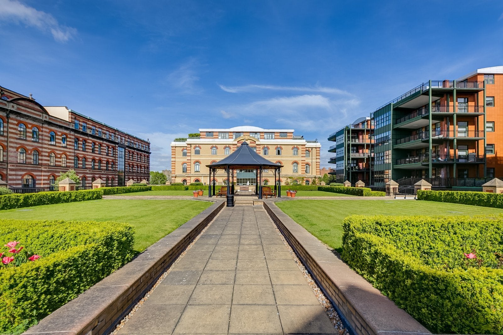 Flat Brasenose Drive in Greater London