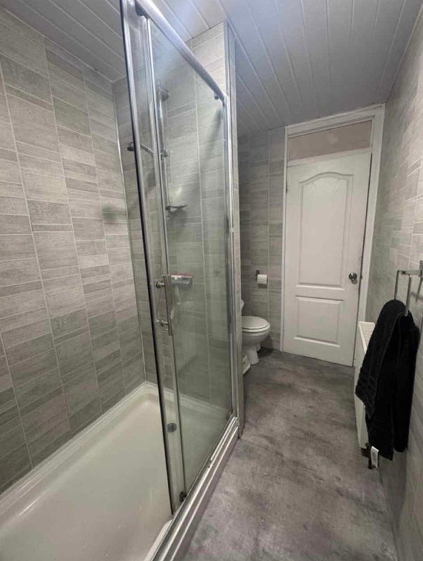 Room Cumberland Place in Glasgow