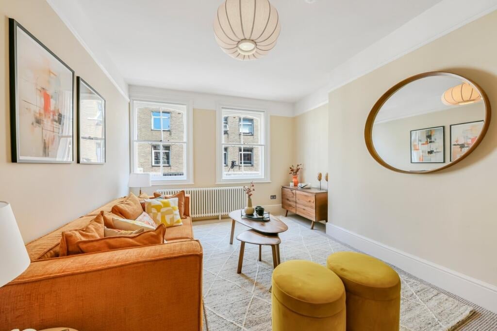 Flat Frith Street in City of Westminster