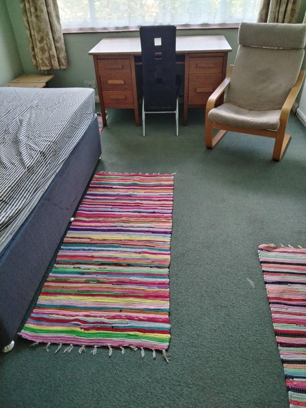 Room Chambers Lane in Greater London