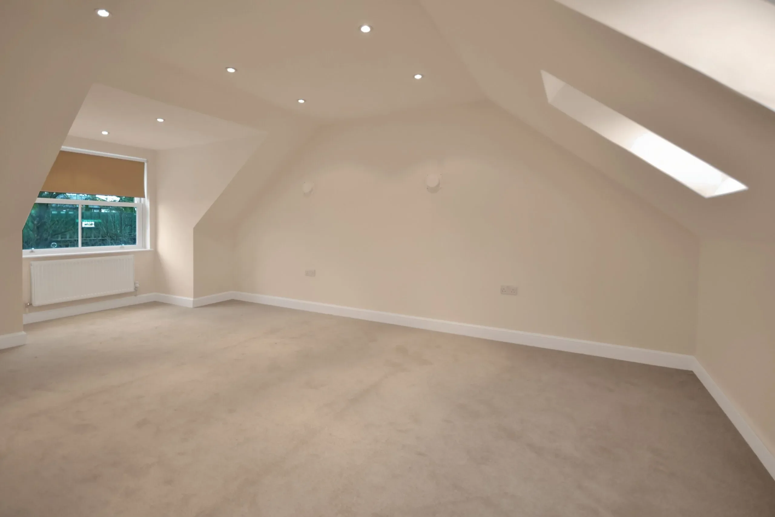House Oak Grove in Greater London