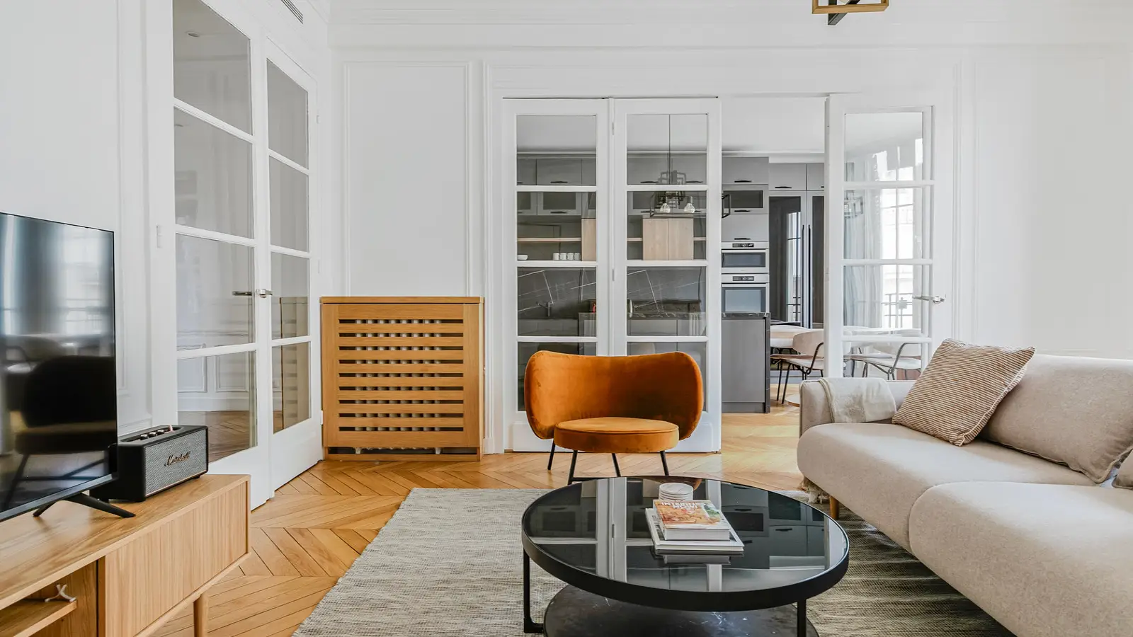 Appartement Avenue Raymond Poincaré à Paris