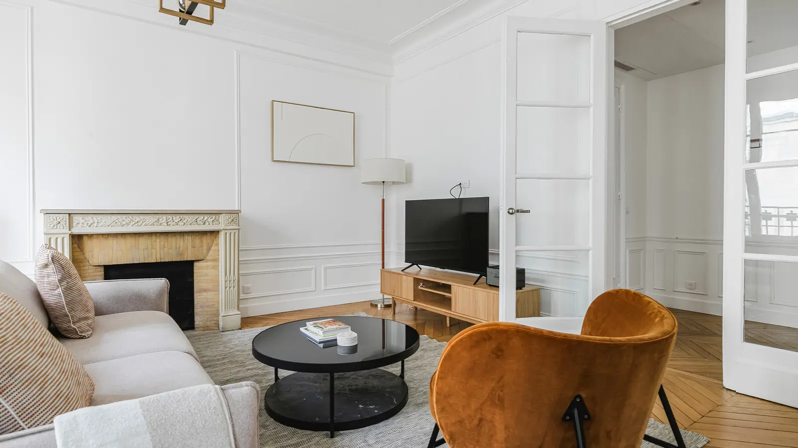 Appartement Avenue Raymond Poincaré à Paris