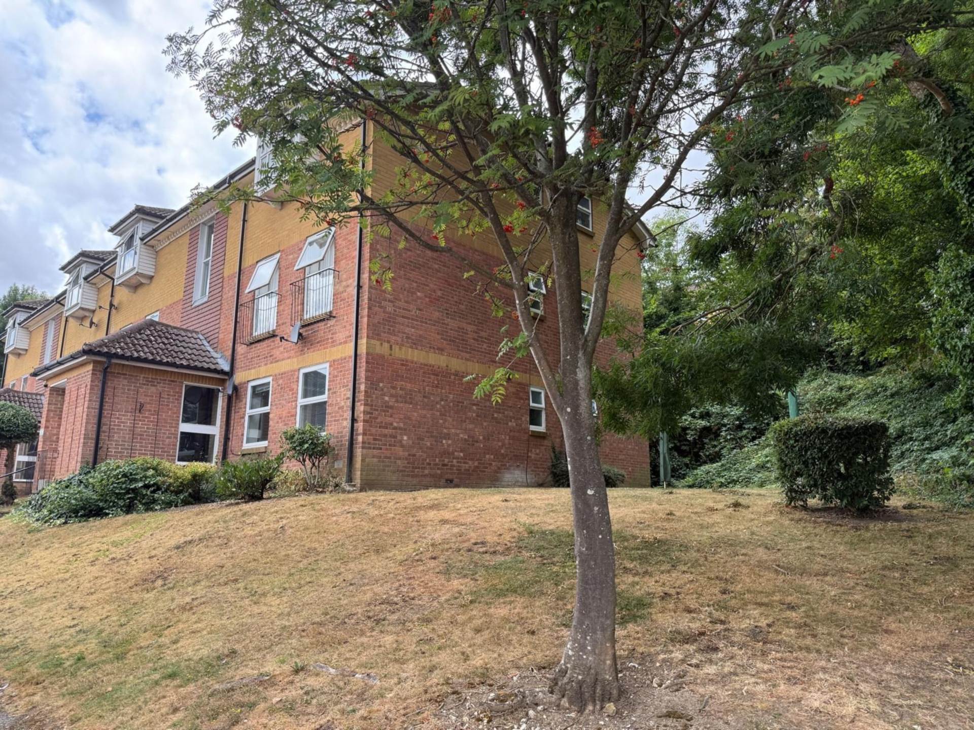 Flat Lower Furney Close in High Wycombe Community Board
