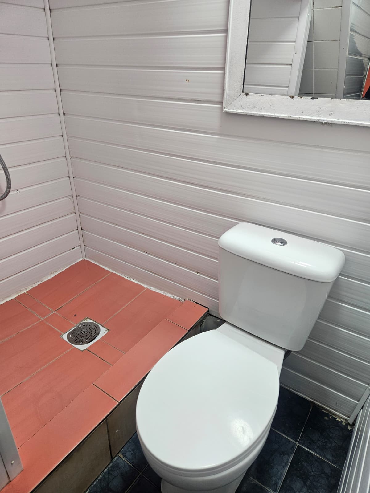 Flat Rosebery Avenue in Greater London