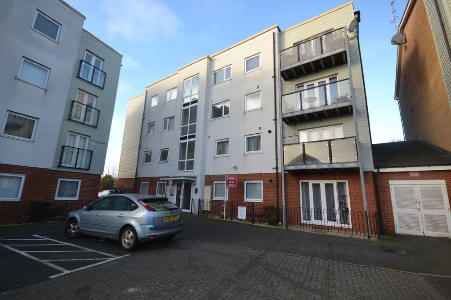 Flat Humberstone Lane in Leicester