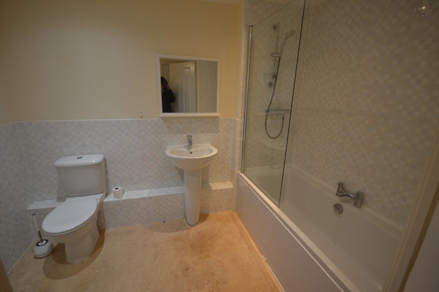 Flat Humberstone Lane in Leicester