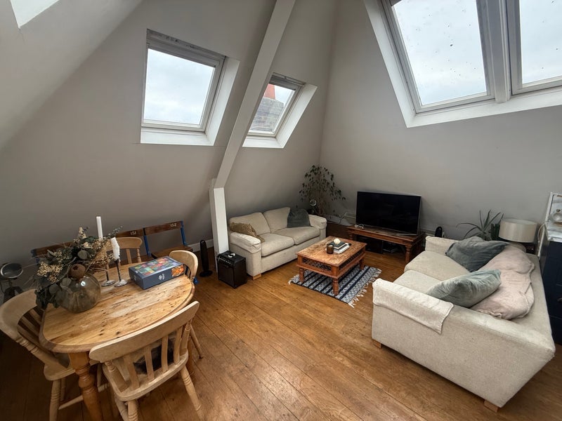 Room Fulham Palace Road in Greater London