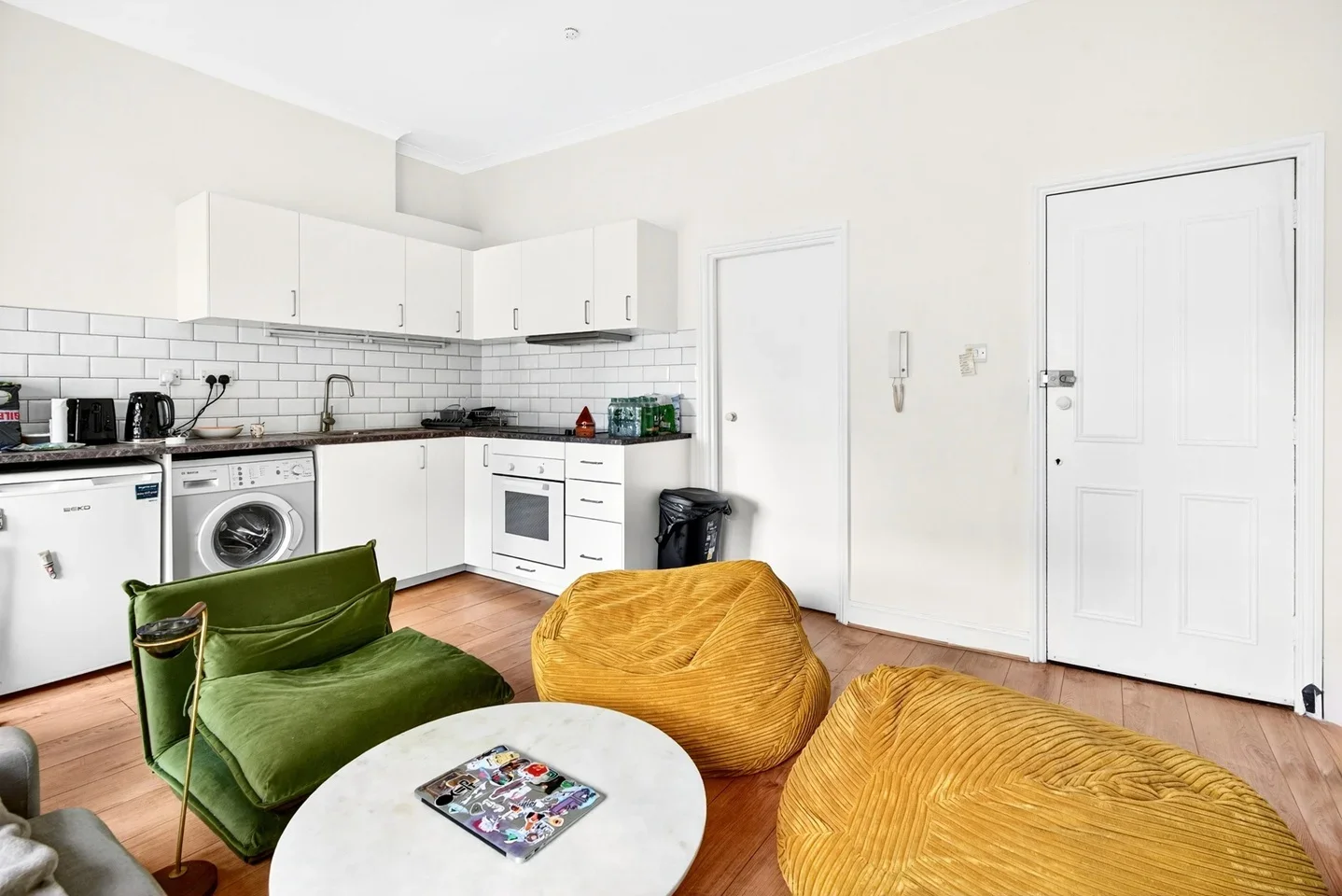 Flat Drummond Street in Greater London