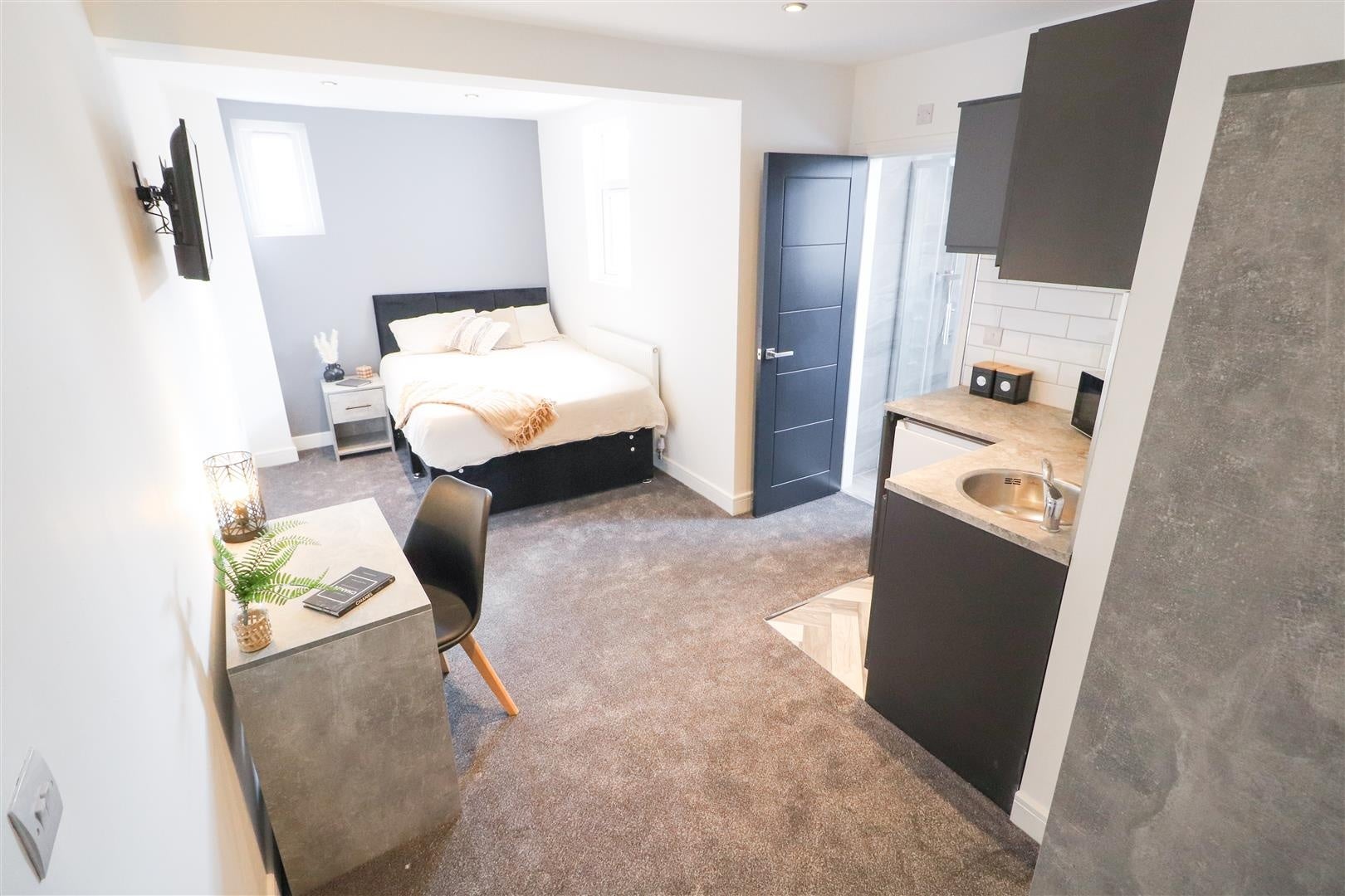 Room Regent Street in Coventry