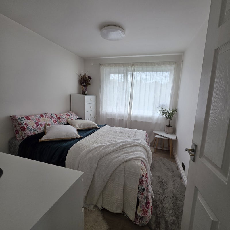 Room Doulton Place in Whiston