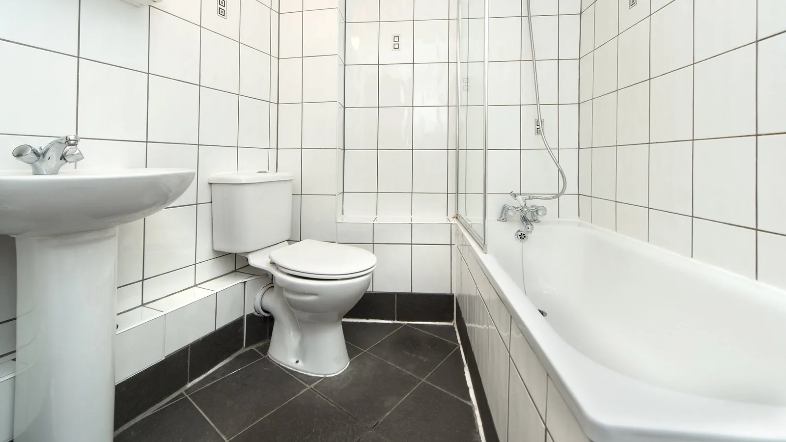 Flat Vorley Road in Greater London