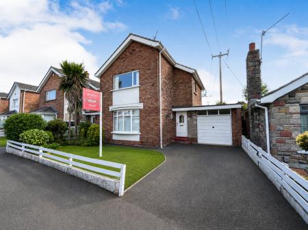 House Parklands Avenue in Lisburn