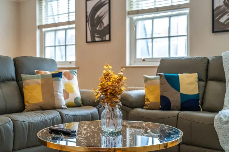 Flat Hertford Street in City of Westminster