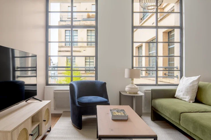 Maison Rue Lord Byron à Paris