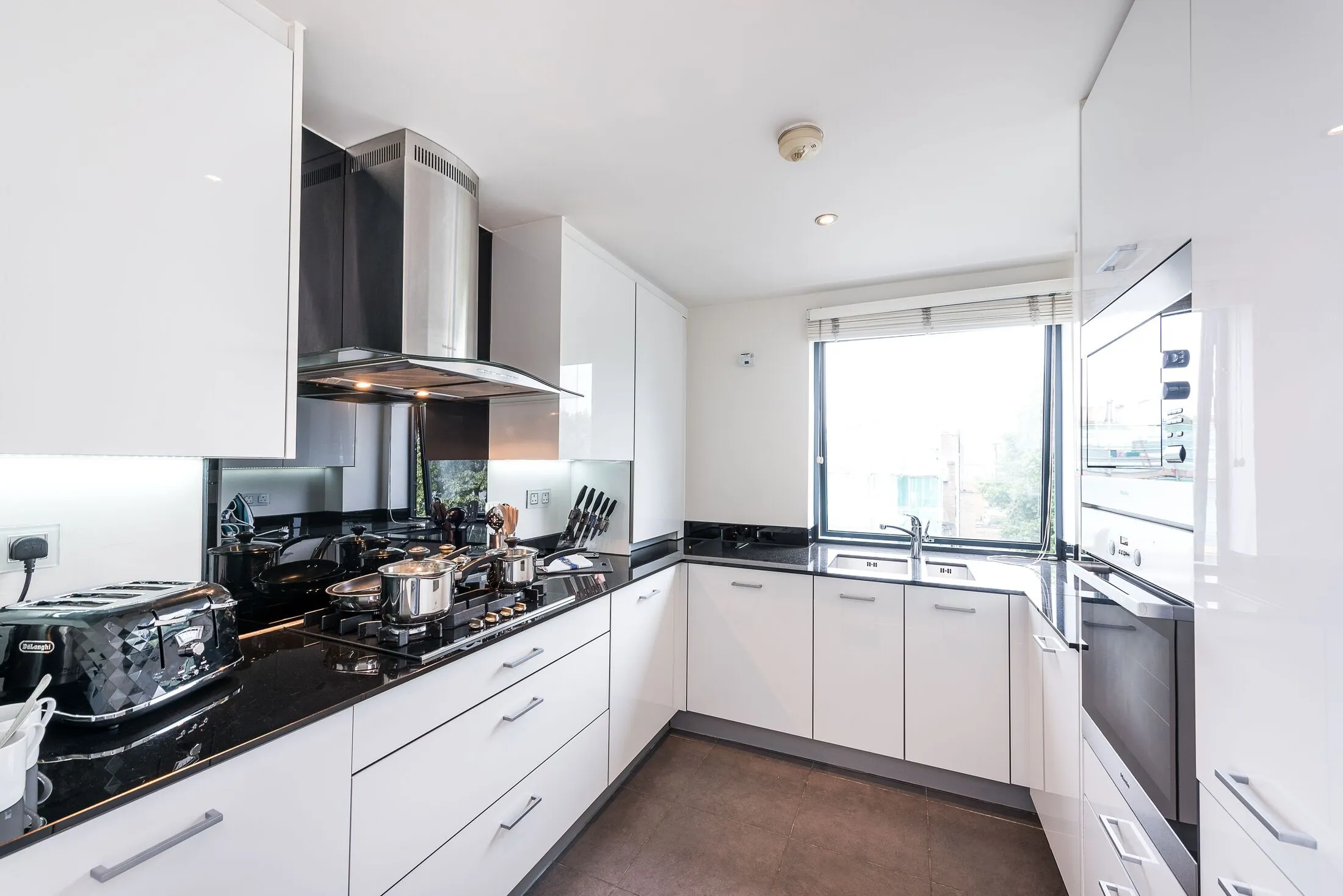 Flat Pond Place in Greater London