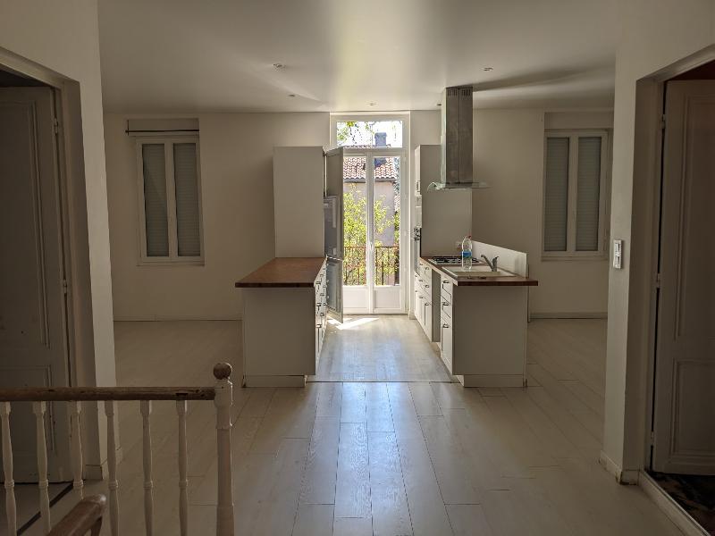Flat Rue des Treilles in Libourne
