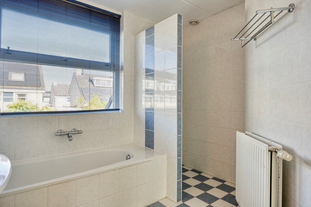 Tussenwoning te koop: Dennenhei 46, Best