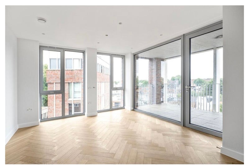 Room Maple Path in Greater London