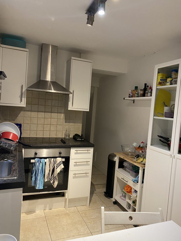 Flat Glenthorne Road in Greater London
