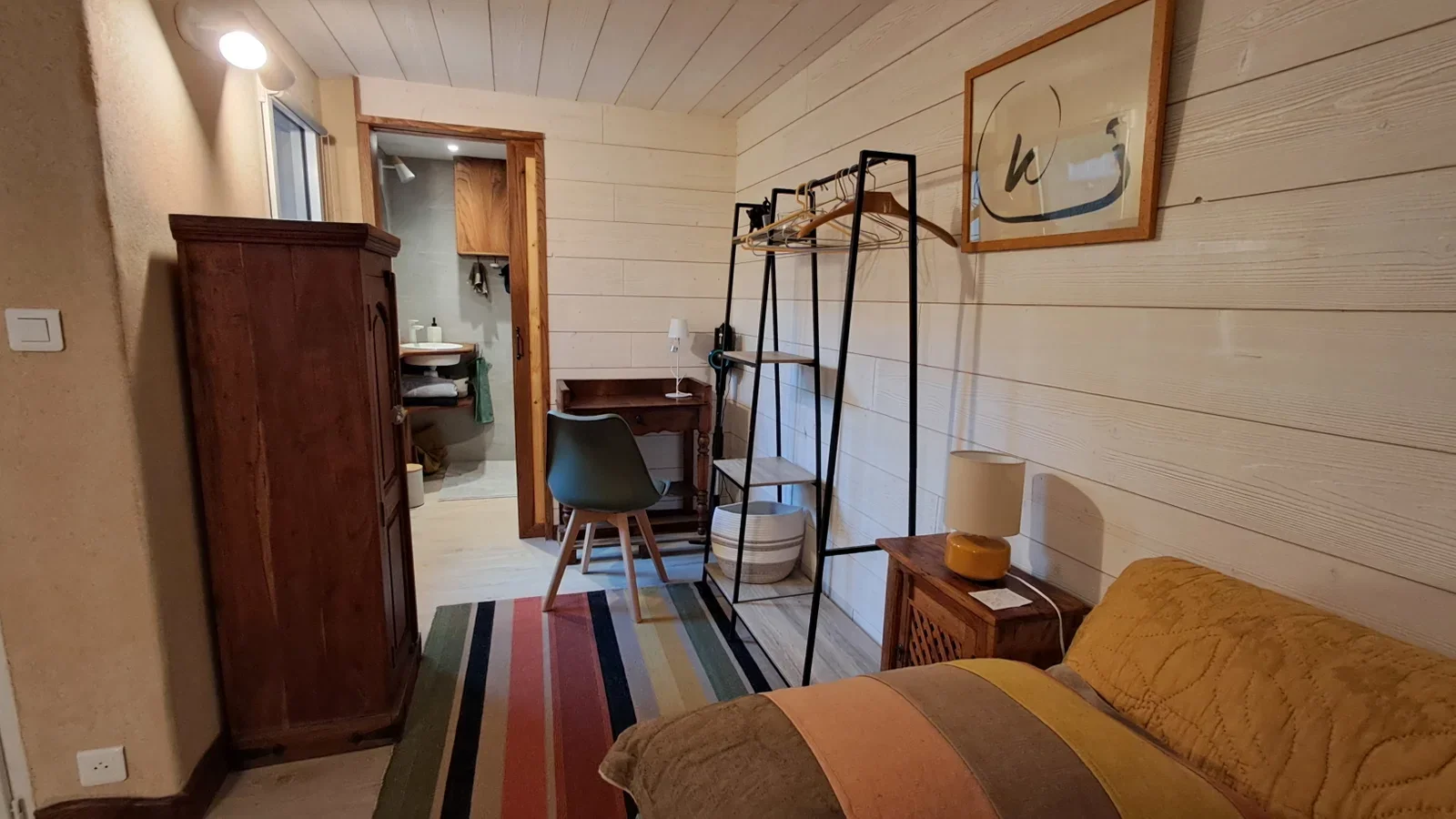Room Rue Loria in Menglon