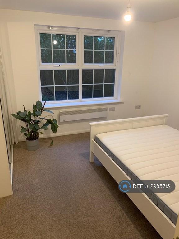 Flat Acklam Court in Beverley