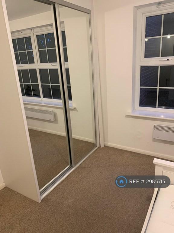 Flat Acklam Court in Beverley