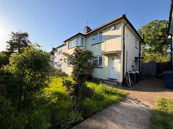 House Westmere Drive in Greater London